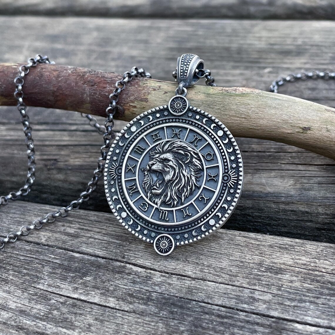 Zodiac Leo Medallion 925 Sterling Silver Oxidized Necklace Duty Free