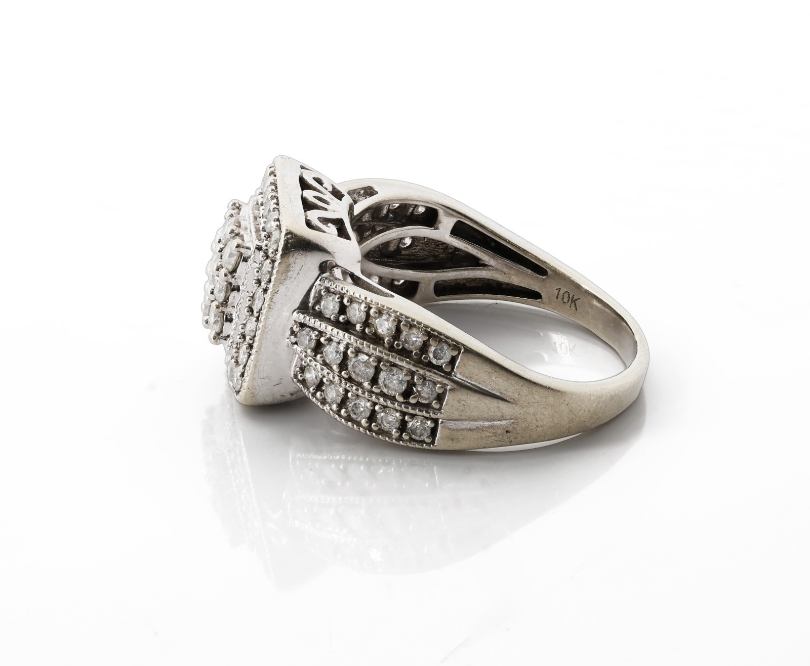 10K White Gold Ring With Diamonds Approx. 1.50 CTW, Size 8
