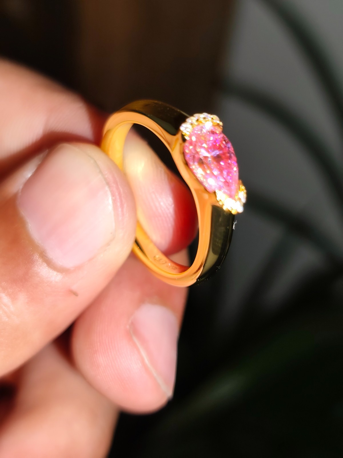 18K Yellow Gold Solitaire Ring 1.01ct Pear Diamond (Brown) IGI Size 5,6,7,8,9,10