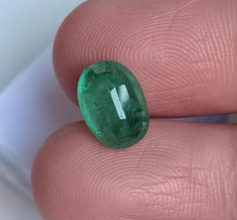 Certified Vivid Green Emerald Oval Unheated Untreated Loose Gemstone 3.22 Ct