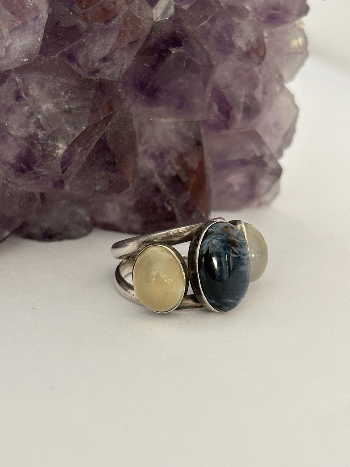 Jay King DTR .925 Sterling with Blue Pietersite and Pale Moonstones Ring size 6