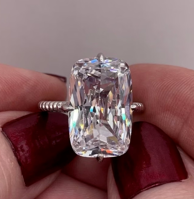 Valentine Gifts Ring Silver Plated Luxury Solitaire Ring 6 CT Simulated Diamond