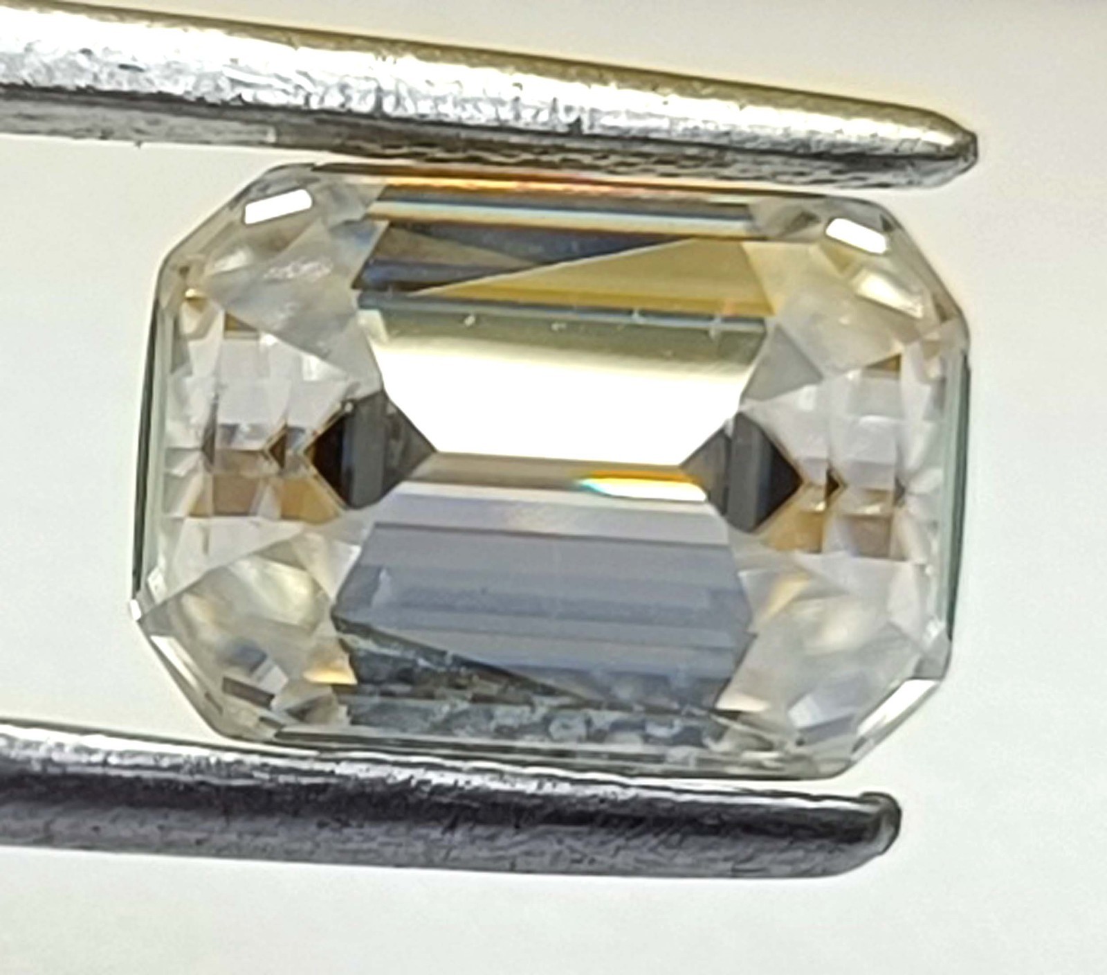 VSSI White Diamond ‘D’ Color 2.4 Ct VVS1 Loose Emerald Cut IGL Loose Gems 5AJU