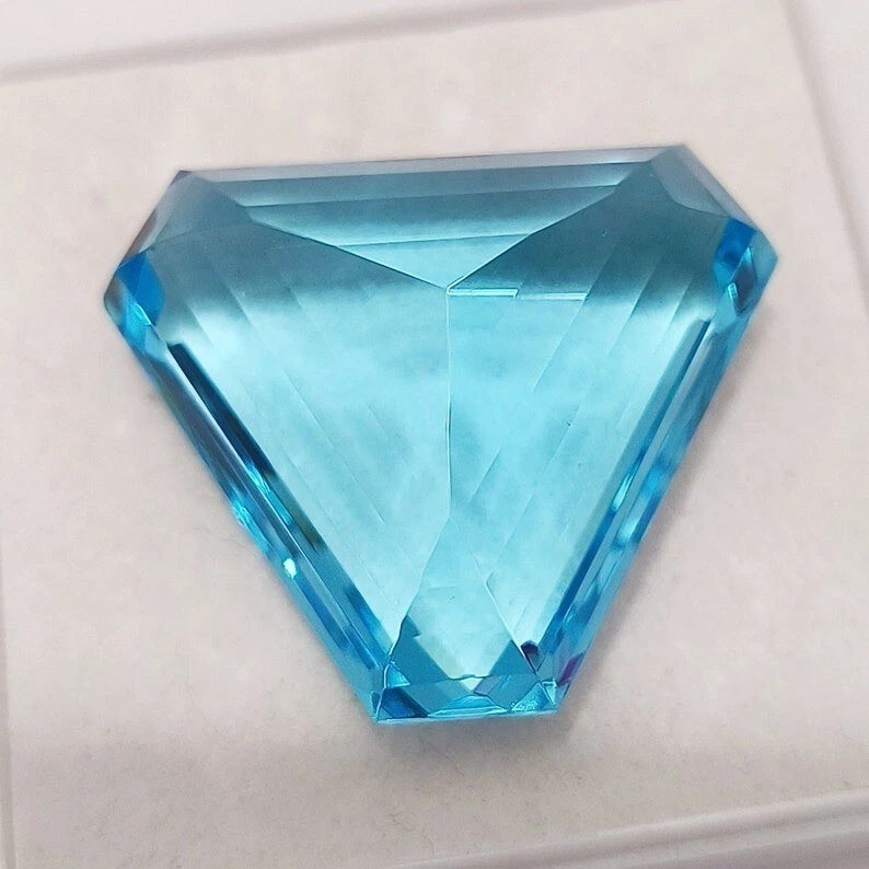 Ocean Blue Aquamarine Fancy Trillion Cut 90+ Ct EGL Certified VVS Loose Gemstone