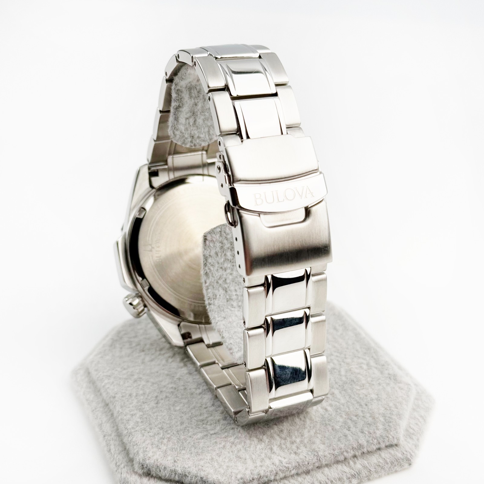 Bulova Marine Star Series B Classic Quartzc Sports Men’s Watch 43 mm 96B256