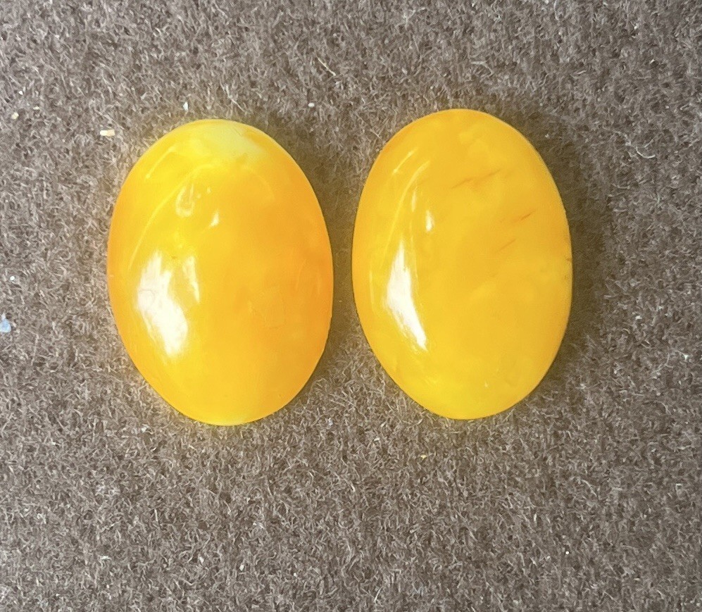 17x12x5mm Baltic Amber Butterscotch Egg Yolk Oval Pair 6.9tcw