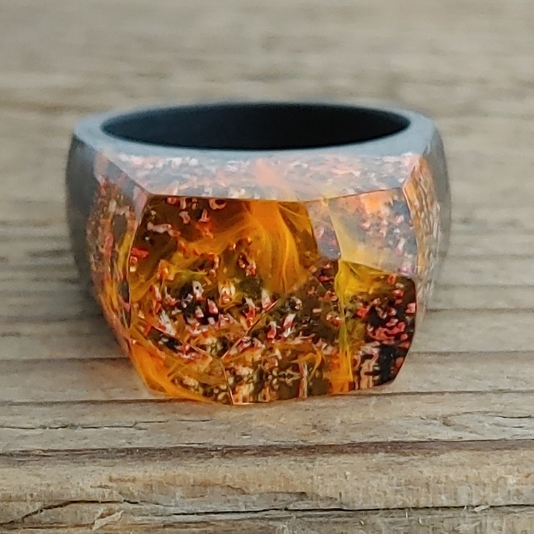 Wood and Resin Ring Faceted Red Orange Brown Landscape Design Size 11.25