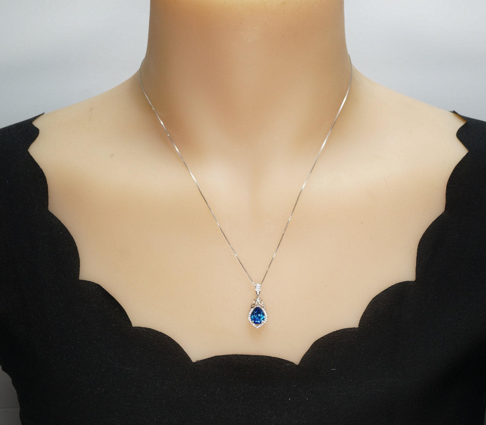 Blue sapphire necklace – 18kgp @ sterling silver – September Birthstone – Pear