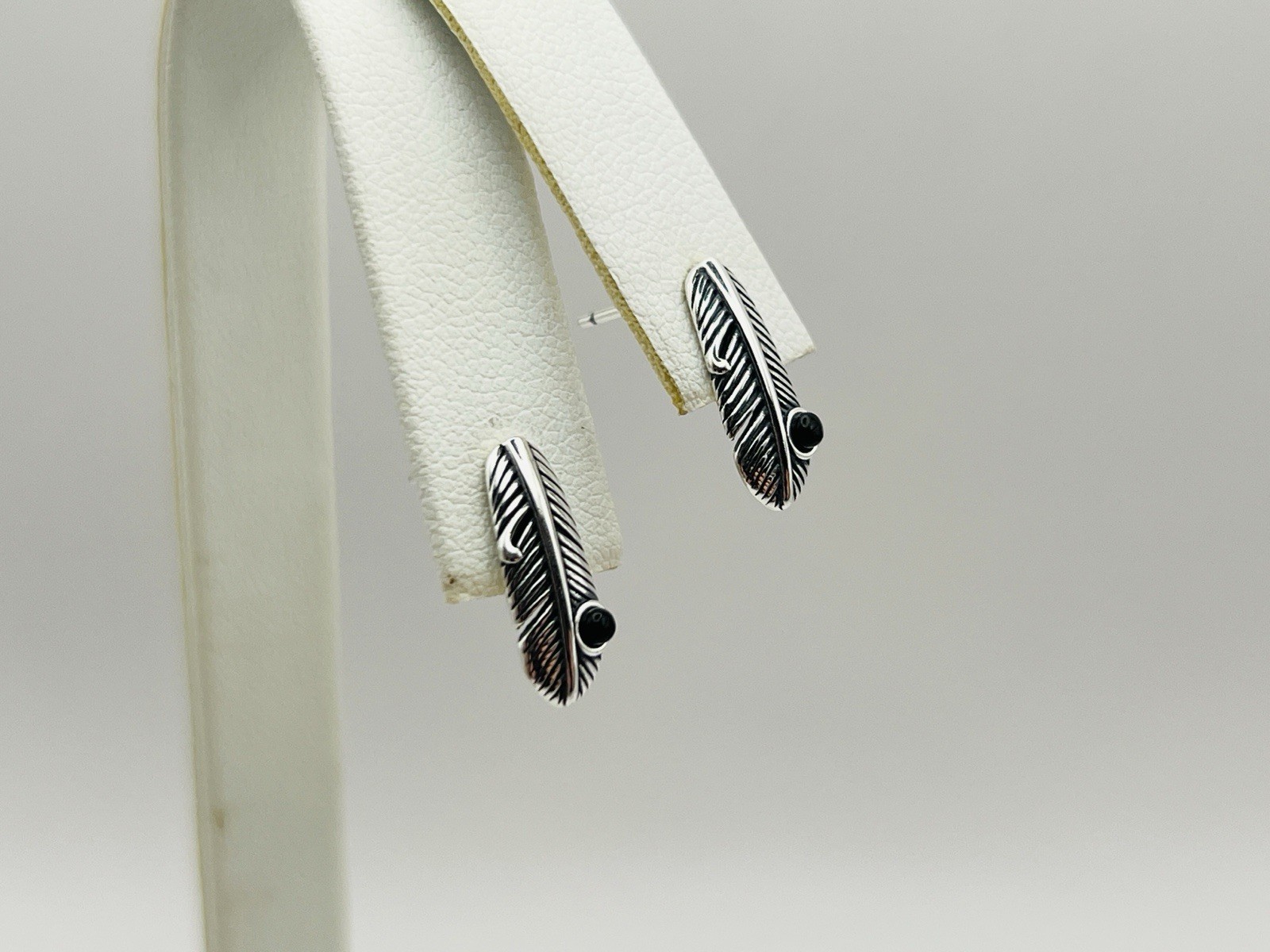 Sterling Silver 14.7mm Onyx Feather Stud Earrings