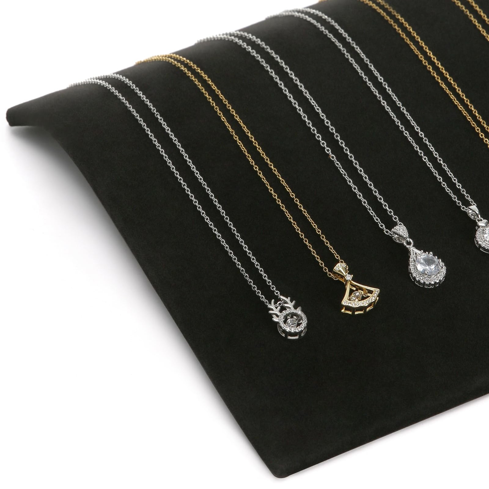 KUKUVR Velvet Arch-Shaped Necklace Display 7.87 x 7.09 x 1.58 inches, Black