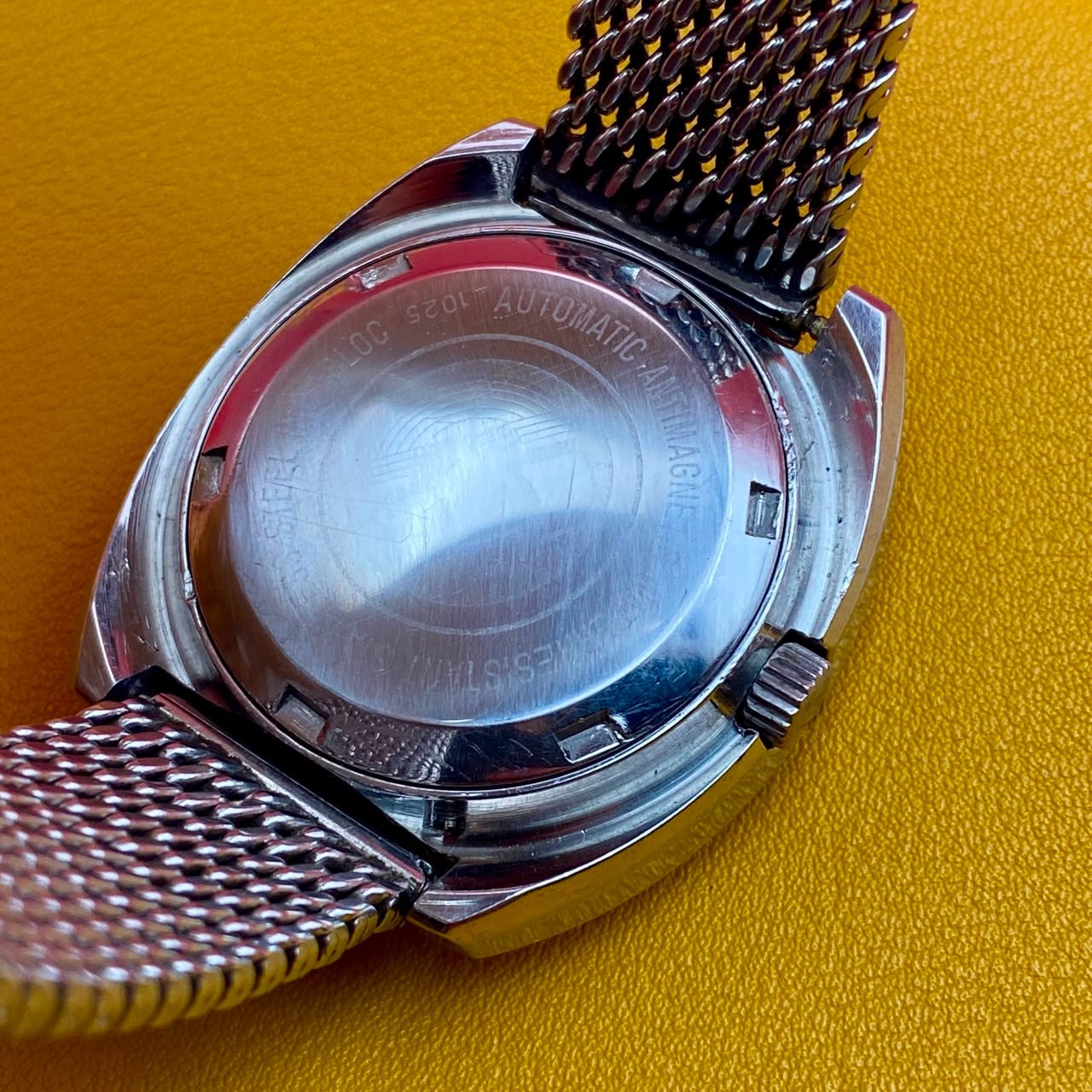 Vintage Duward Automatic Internat Self Wind 100M Day Date Gentleman’s Wristwatch