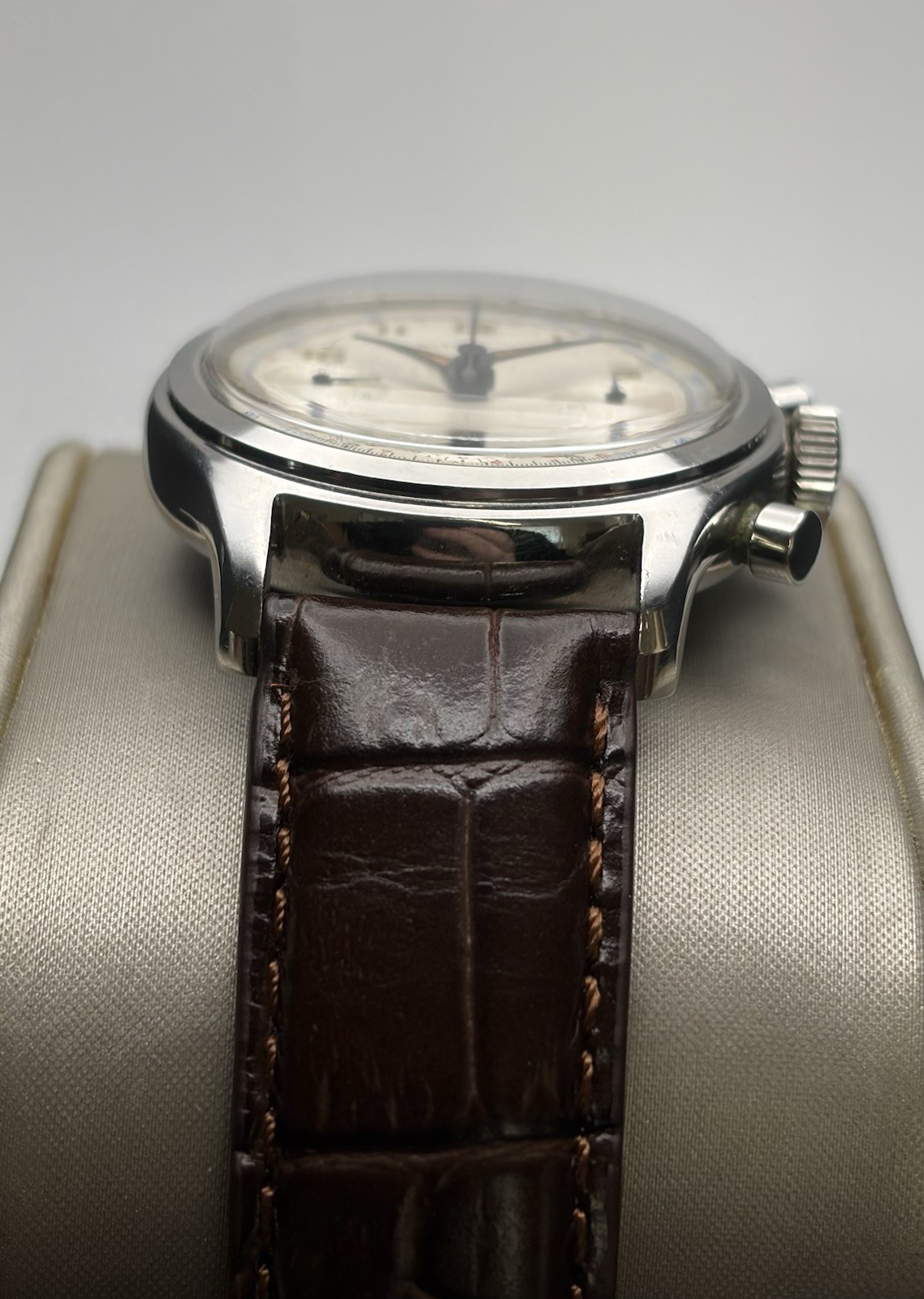 1960s Wittnauer 235T Chronograph – Valjoux 72, Blued Hands – Check It Out!