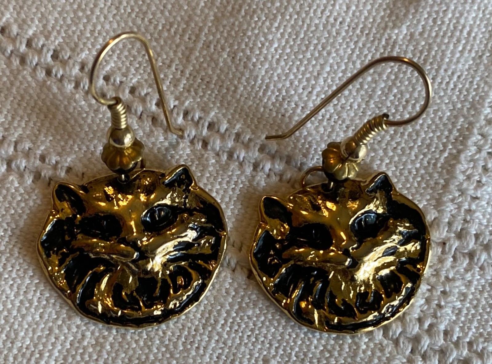 Vintage cat face earrings for pierced ears,signed Pepi Pewter,gold color plating
