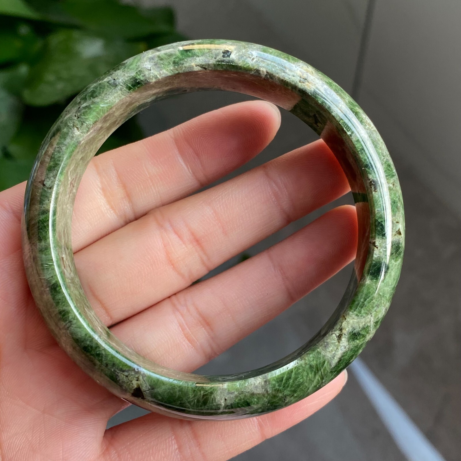 61mm Natural Green Diopside Crystal Quartz Bangle AAAA 5