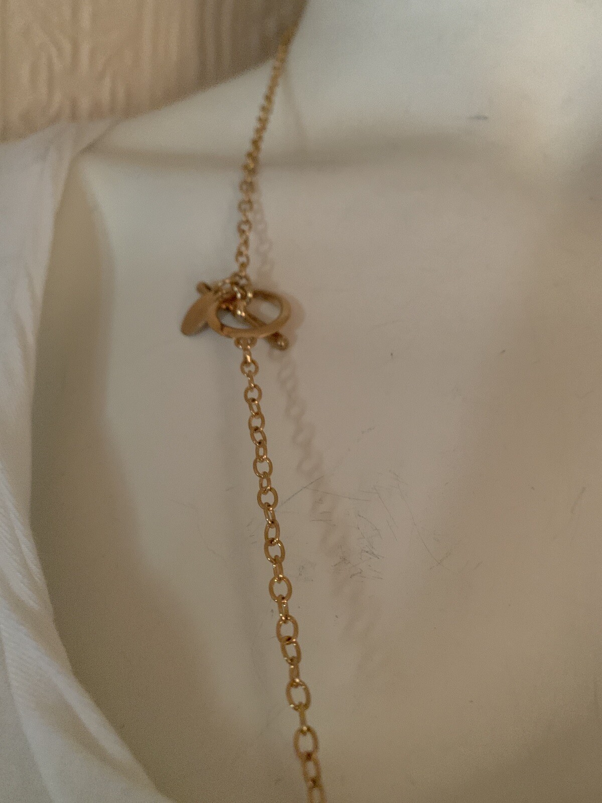 NWOT brooks brothers Light-Scattering Luminosity White Necklace Cs200