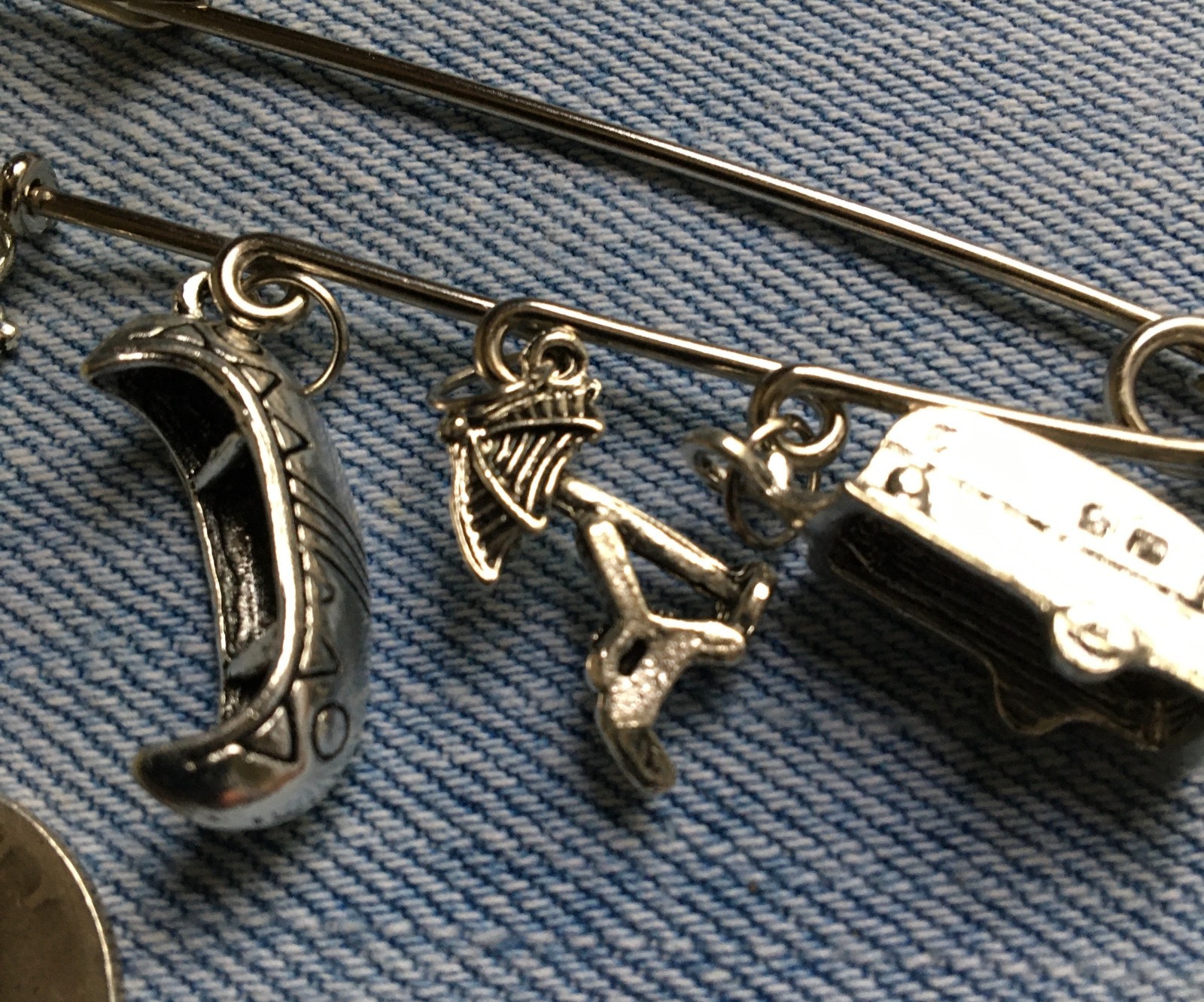 3″ BIG SAFETY PIN w/ CAMPING THEME CHARMS – Hanging Canoe Lantern VW w/ Trailer+