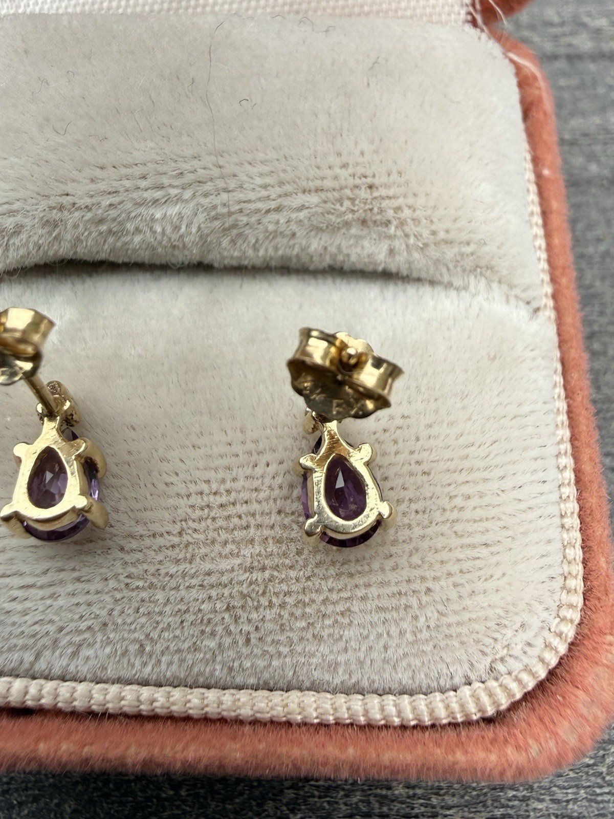 Vintage 14k Yellow Gold .50ctw Amethyst And Diamond Pear Teardrop Stud Earrings