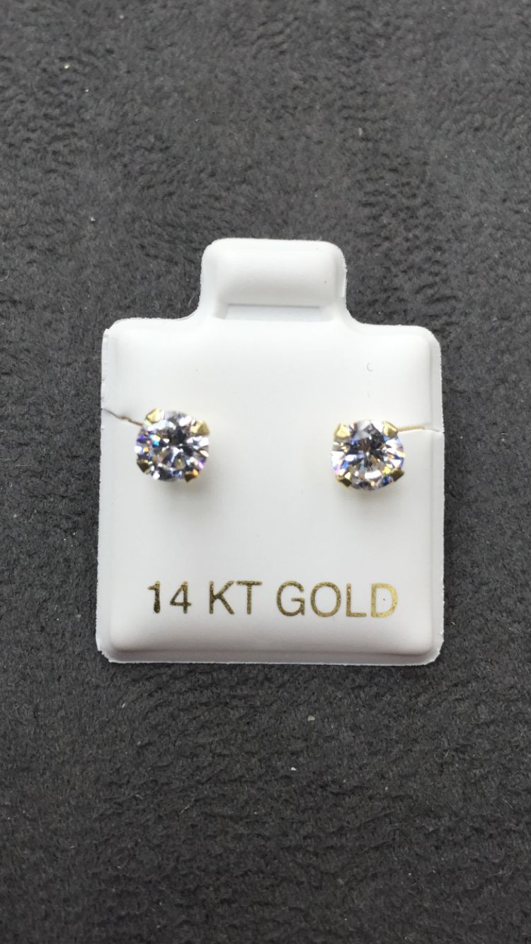 14 KT Yellow Gold Stud Earrings Screw Back (pierced) 5MM