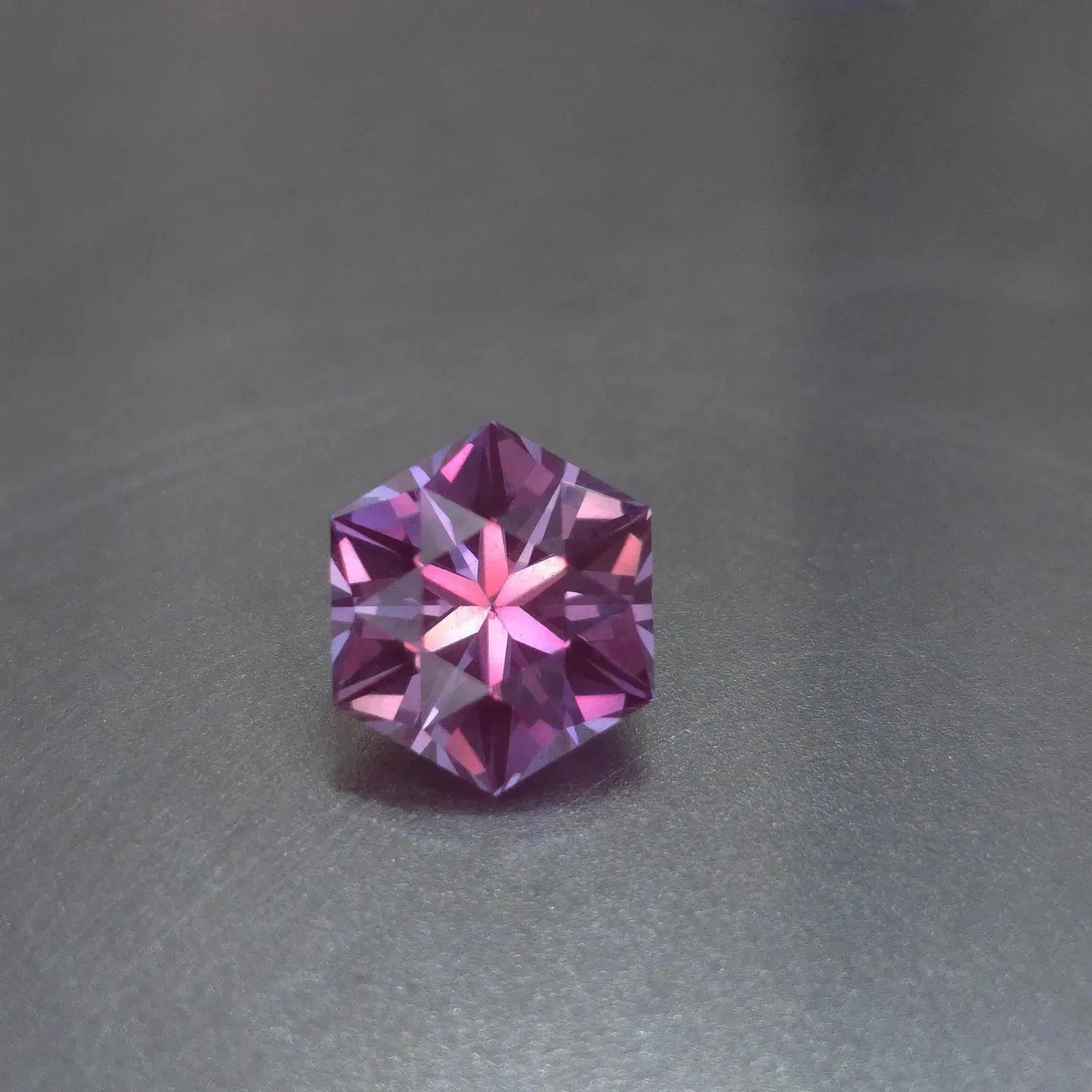 Certified 10.00 Ct Natural Color Changing Alexandrite Hexagon Cut Loose Gemstone