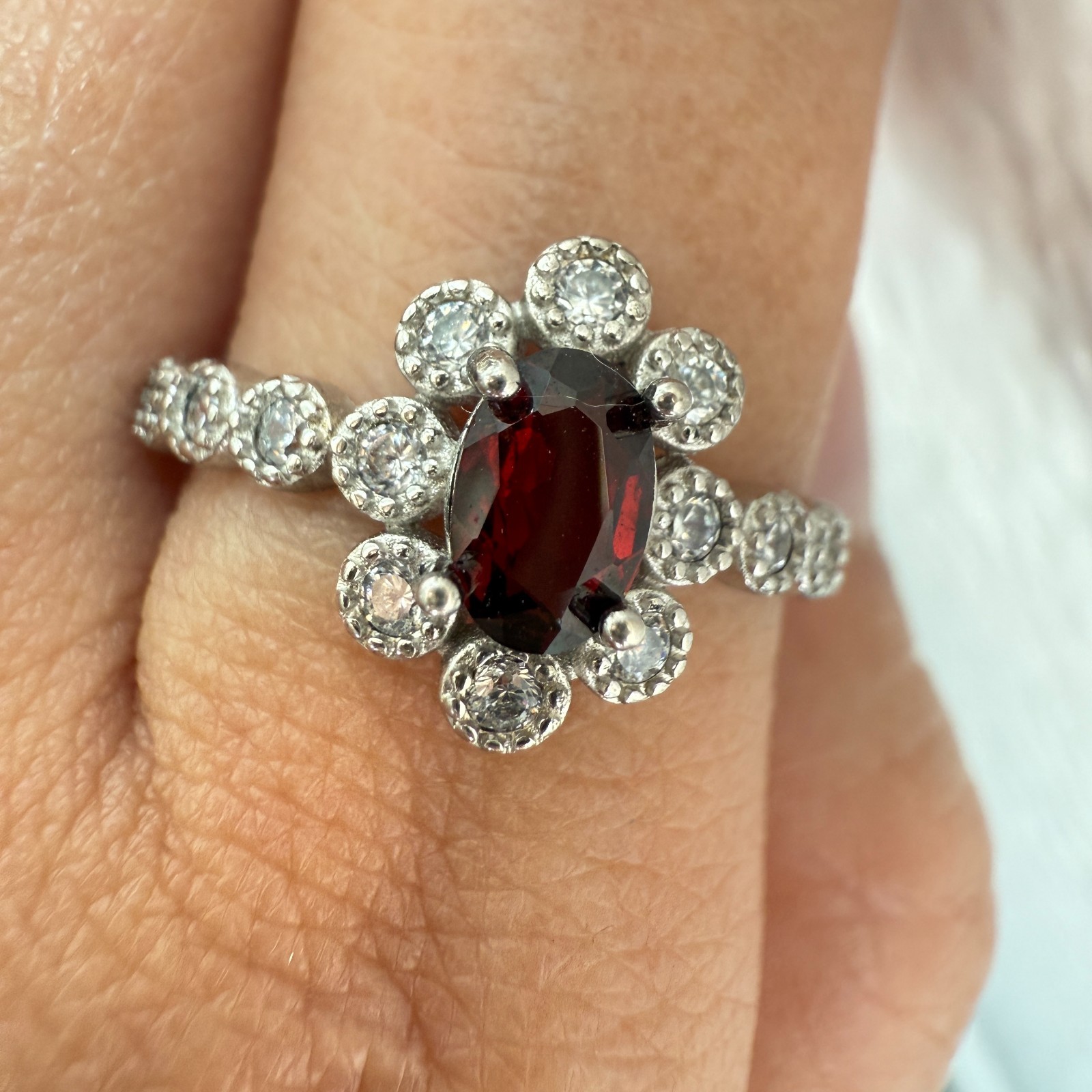 925 Sterling Silver Ring 6x4mm Natural Rhodolite Garnet Gemstone Zircon Red Gift