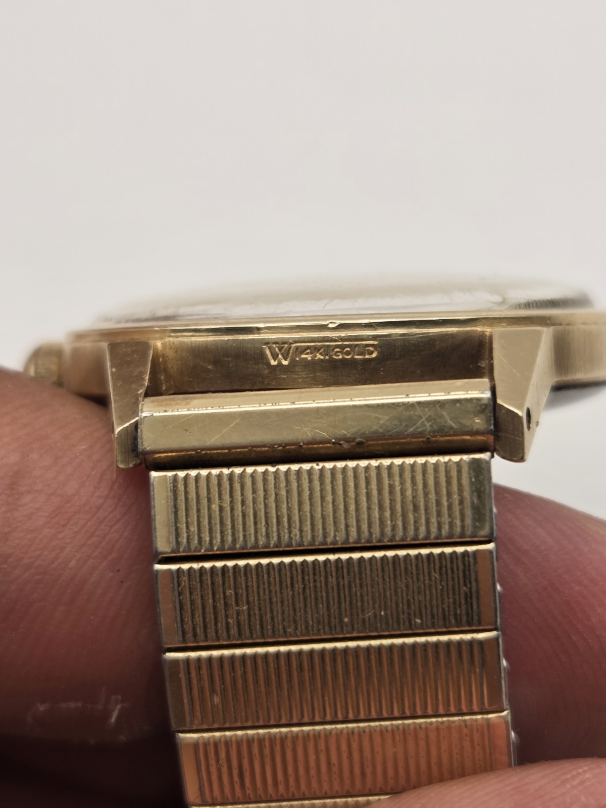 Vintage Girard Perregaux Sea Hawk Mechanical Watch 14k Gold Case/Steel Back 30mm