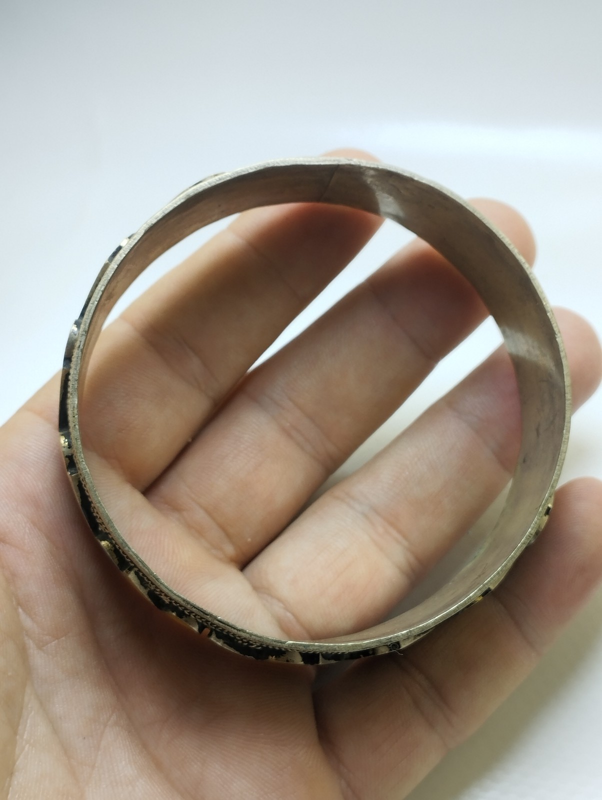 RARE ANTIQUE MOROCCAN BERBER SILVER CUFF BRACELET HANDCRAFTED TUAREG DESIGN