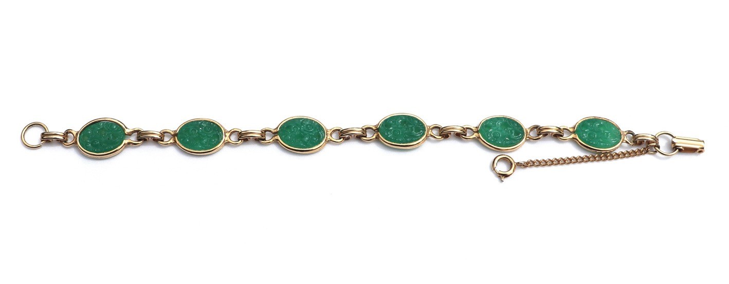 Vintage Bracelet Gold Tone Carved Green Peking Glass With Safety Chain