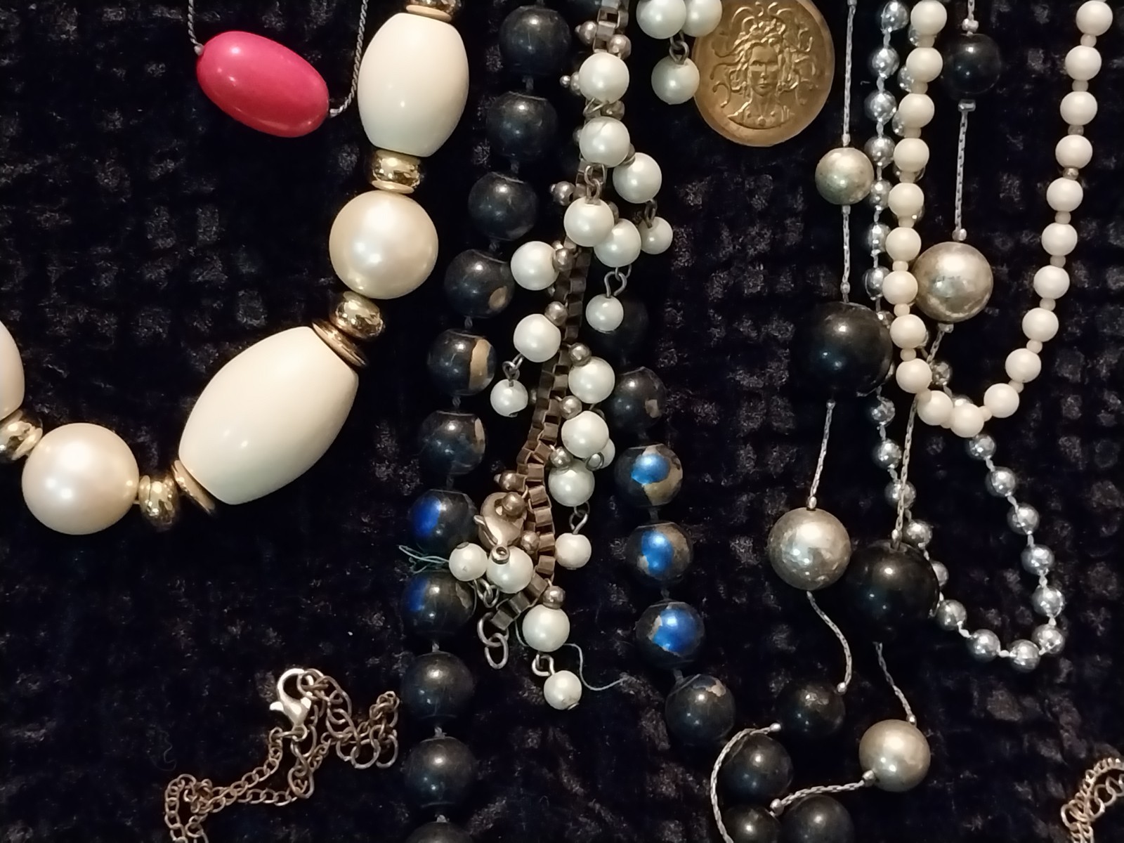 vtg EARRINGS LOT BUNDLE Jewelry Necklaces Broach Bracelet Estate OVER 185 PCS