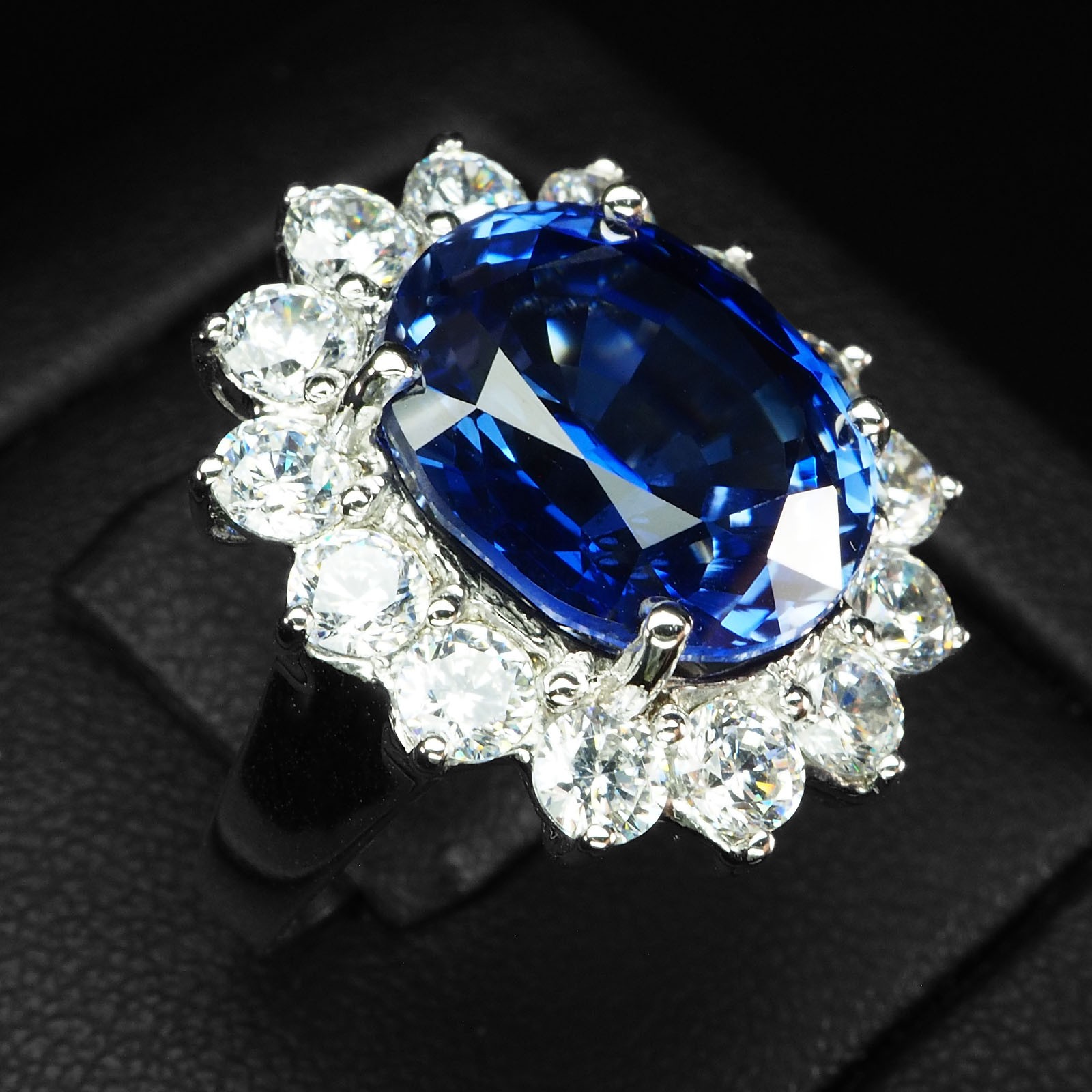 Invaluable Royal Blue Sapphire 11.40Ct 925 Sterling Silver White Gold Halo Rings
