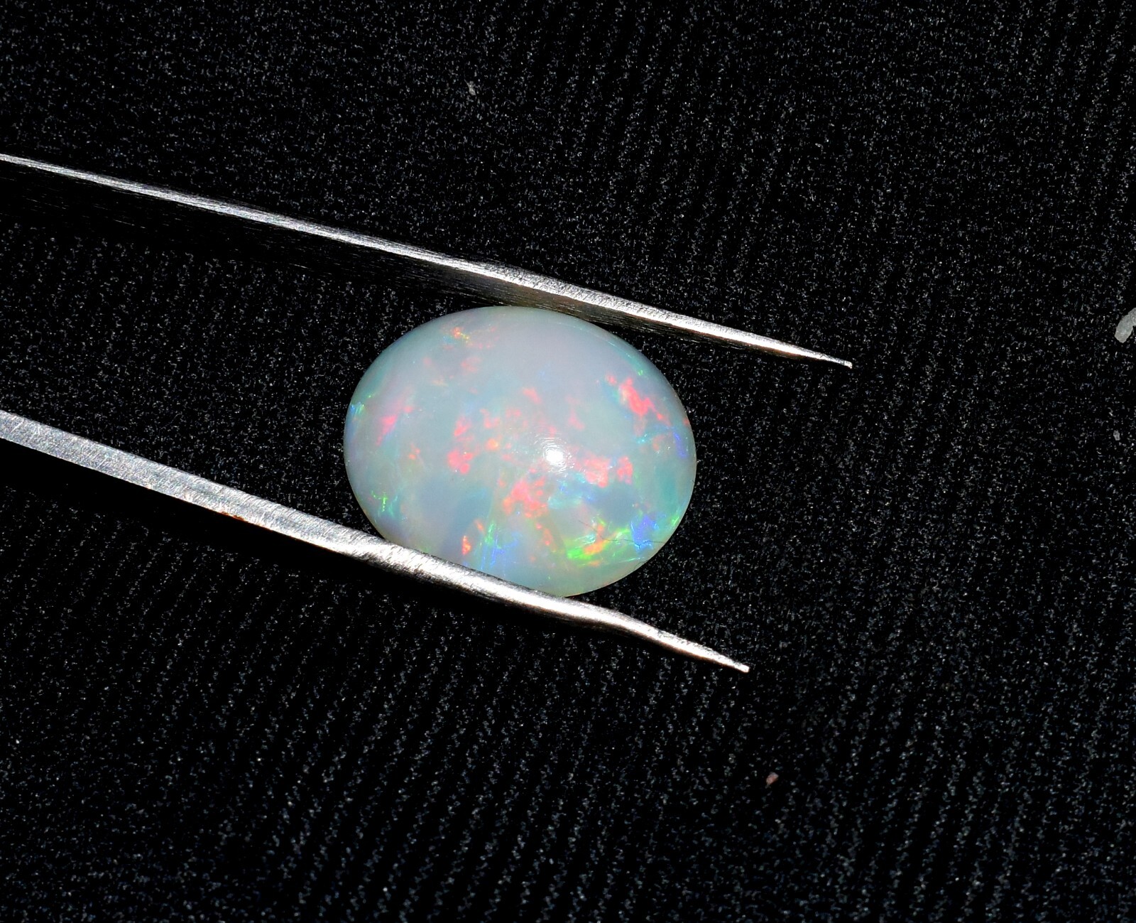 6.9 ct Naturel Ethiopian Welo Fire Opal Cabochon Loose Gemstone 17.7×14.7×5.8 mm