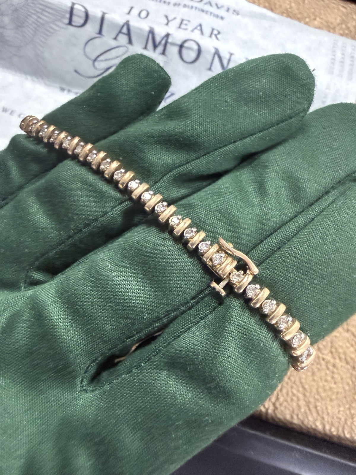 2ct Of Natural Diamonds – Tennis Bracelet, 9ct Yellow Gold With Certificate