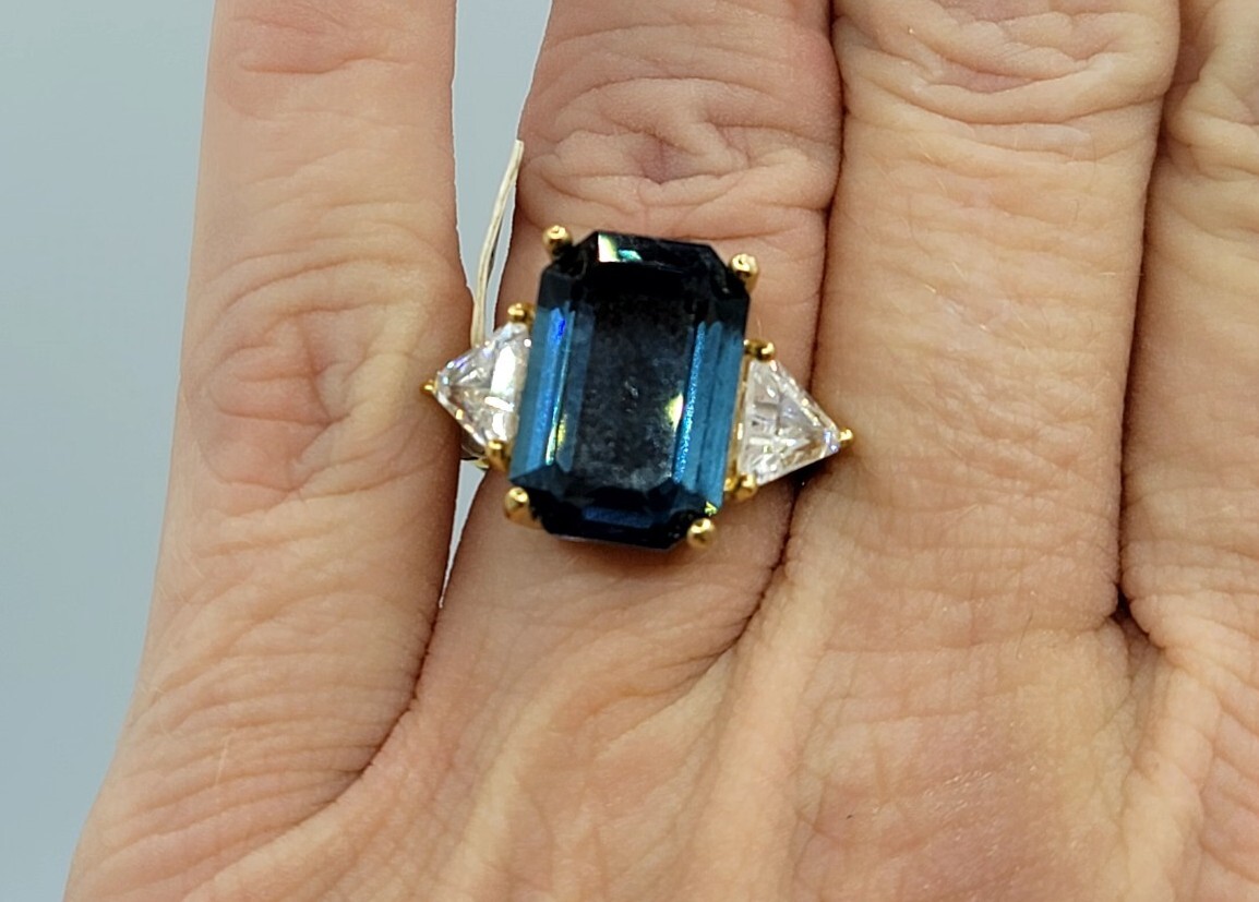 Vtg Sz 6 Ring Blue Clear Cubic Zirconia Signed 18KGE Gold Electroplated Jewelry