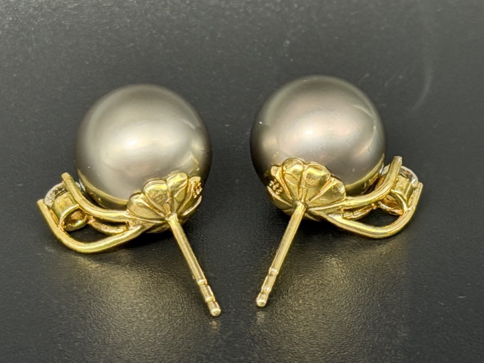 TARA T&S 18k Gold Tahitian South Sea Cultured Pearl Diamond Earrings 11-12mm
