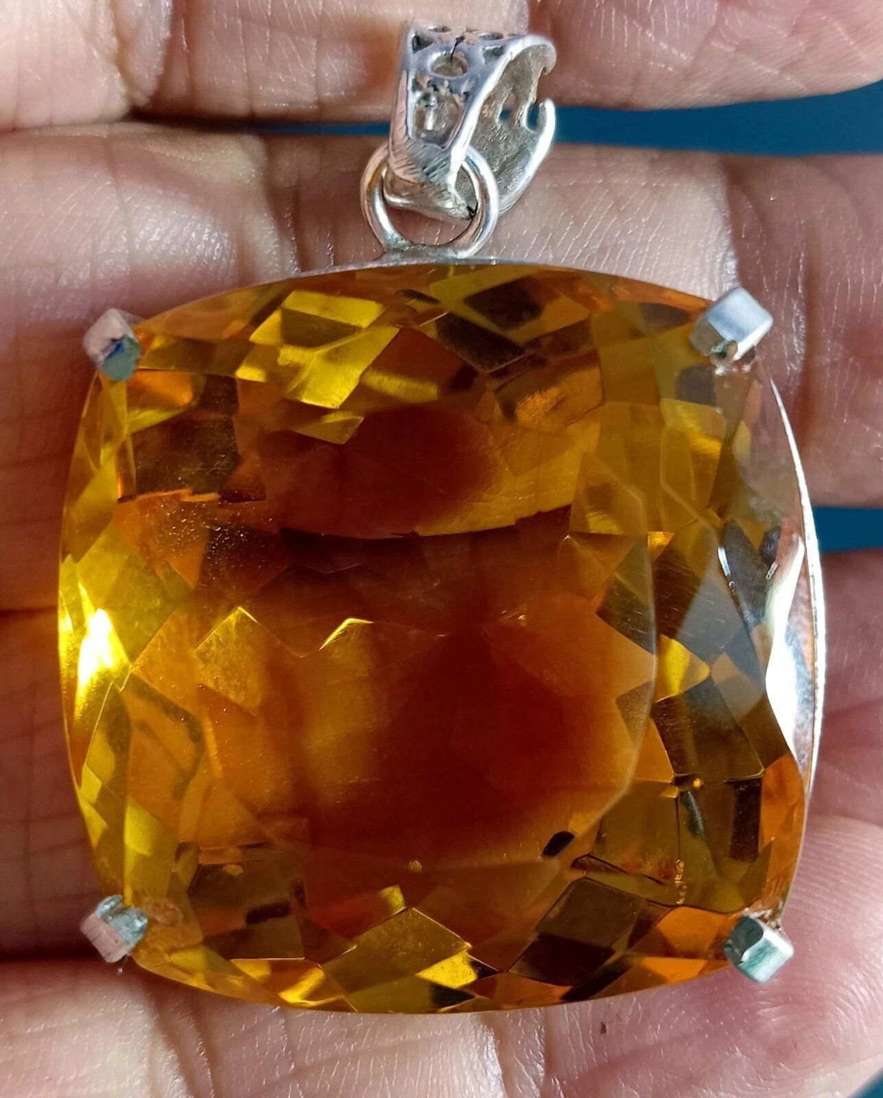 VVS Pendant Topaz Yellow Cushion Cut 134+ Ct Natural Gemstone EGL Certified