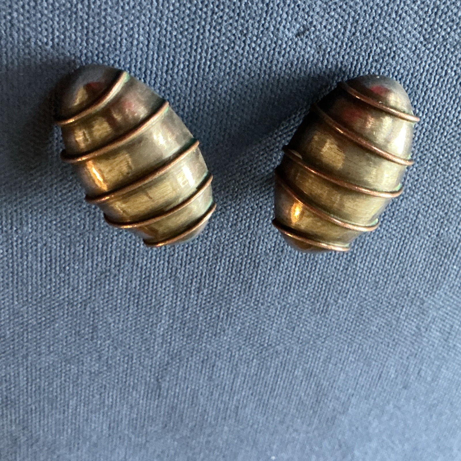 Baharal Gnida Buttonline Clip Earrings