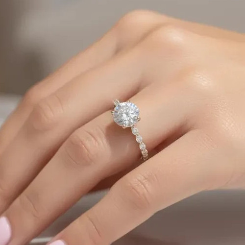1.60 CT Round-Cut EF/VS1 Lab Grown Diamond Engagement Ring 14K Yellow Gold