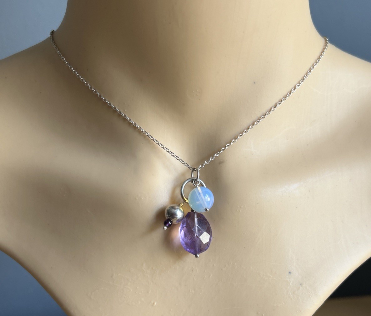 925 Silver Pendant : Charm Dangle Design On 43 Cm Chain/ Signed Soufeel