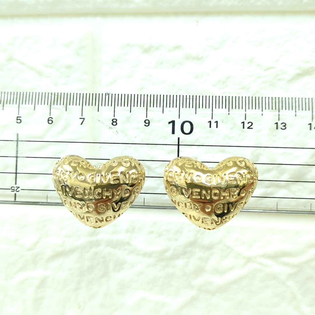 Vintage Givenchy Gold Tone Heart Clip On Earrings Bijoux Logomania 03772301