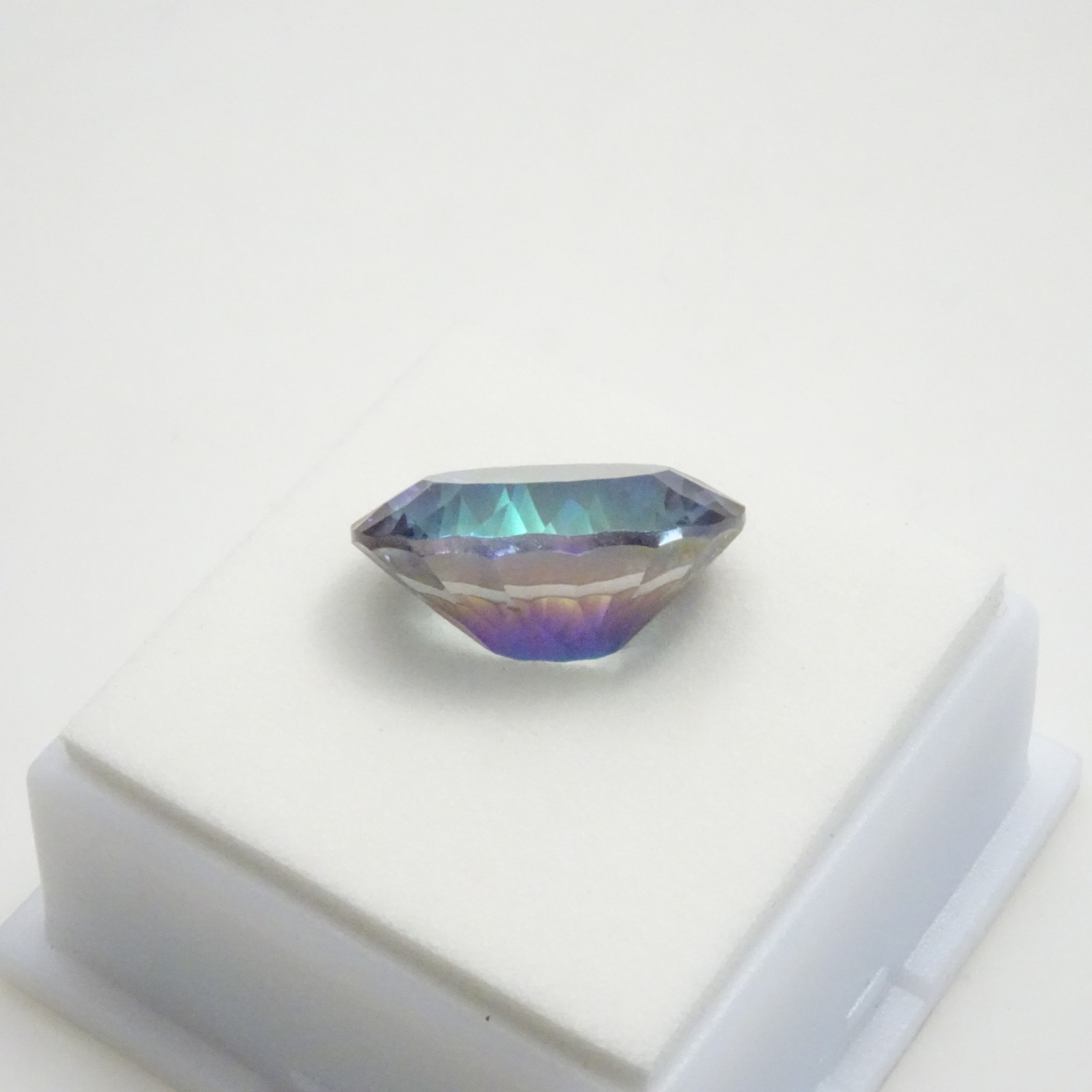 Stunning Mystic Quartz Oval 10.30ct – 18x13mm – Concave Cut – Brazilian Quartz
