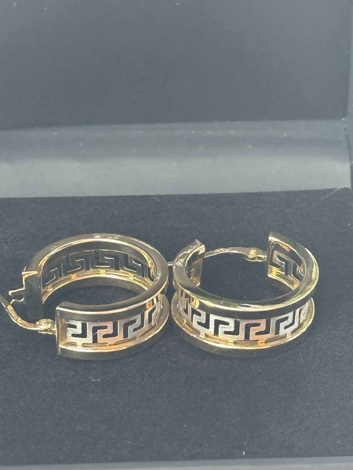 14K Two-Tone Gold Greek Key Hoop Earrings 3g Macy’s Box Tag Excellent