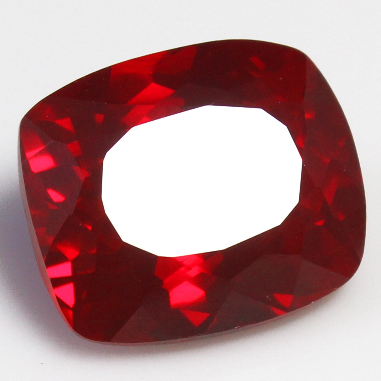 Natural 15.8 Ct Certified Mogok Pigeon Blood Red Ruby 15×13 MM Cushion Gemstones