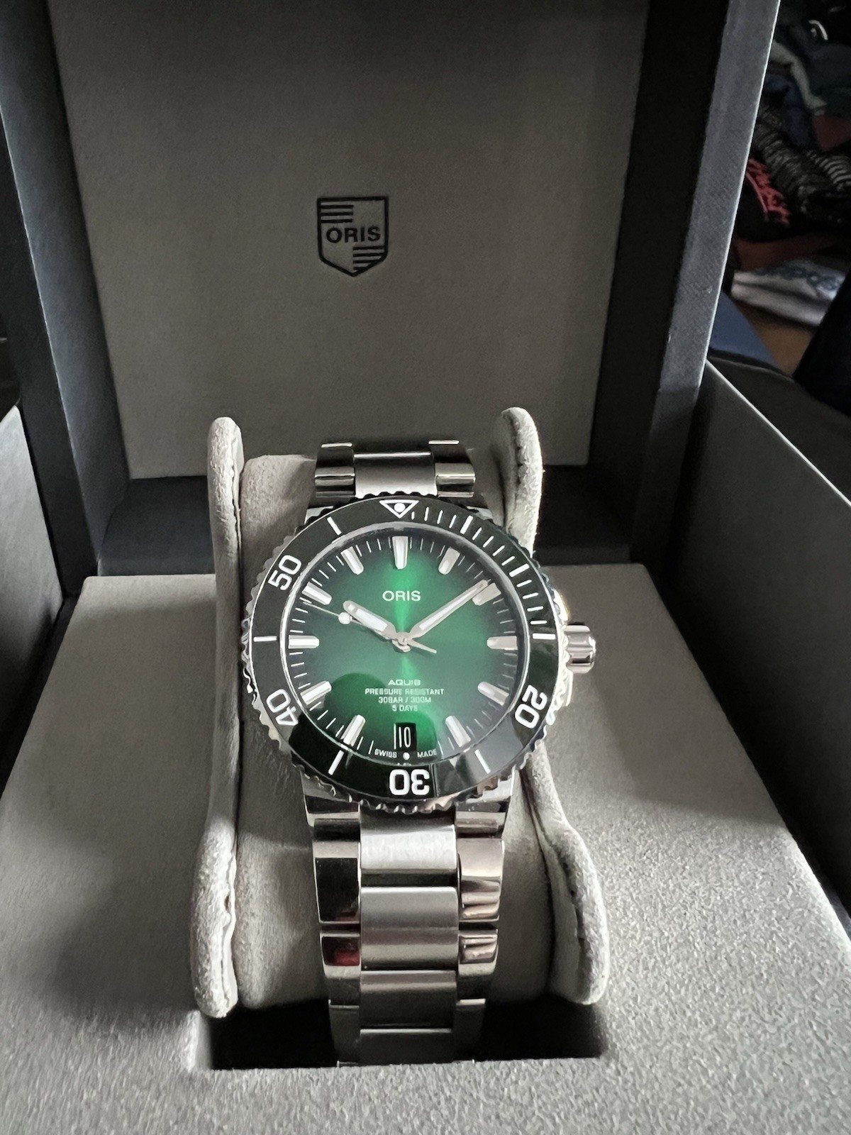 Oris Aquis Date Automatic Green Men’s Watch 01 400 7763 4157-07 8 24 09PEB 43.5
