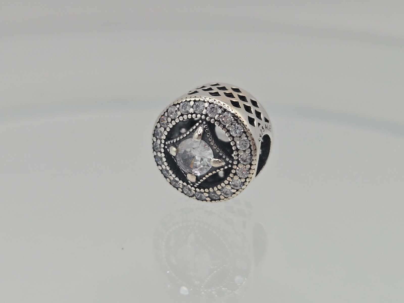 Authentic Pandora Sparkling Vintage Allure Moments bead silver Charm