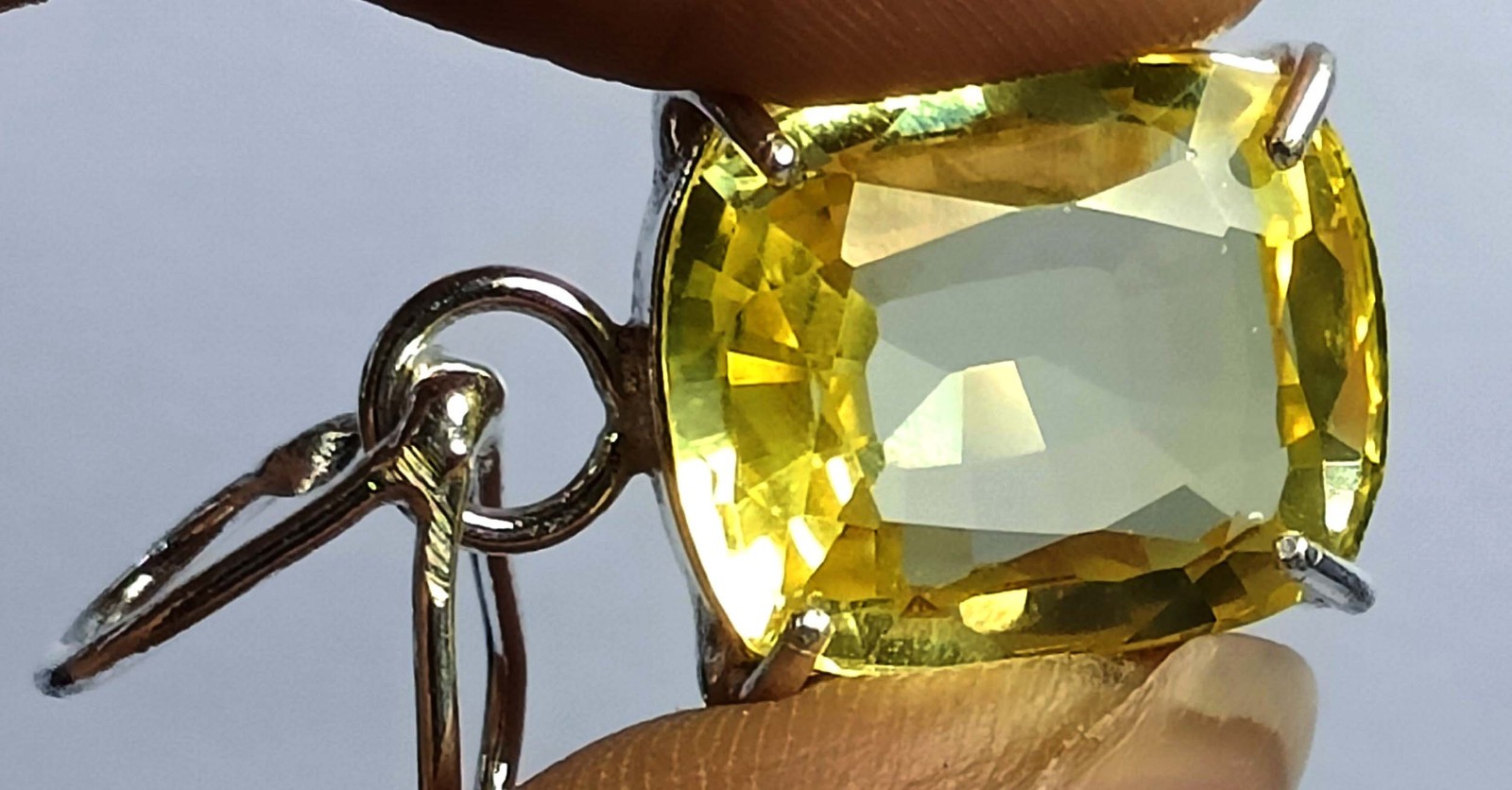 24 Ct Natural Yellow Sapphire Cushion Cut 925 Silver Pendant Free Chain 6MGL