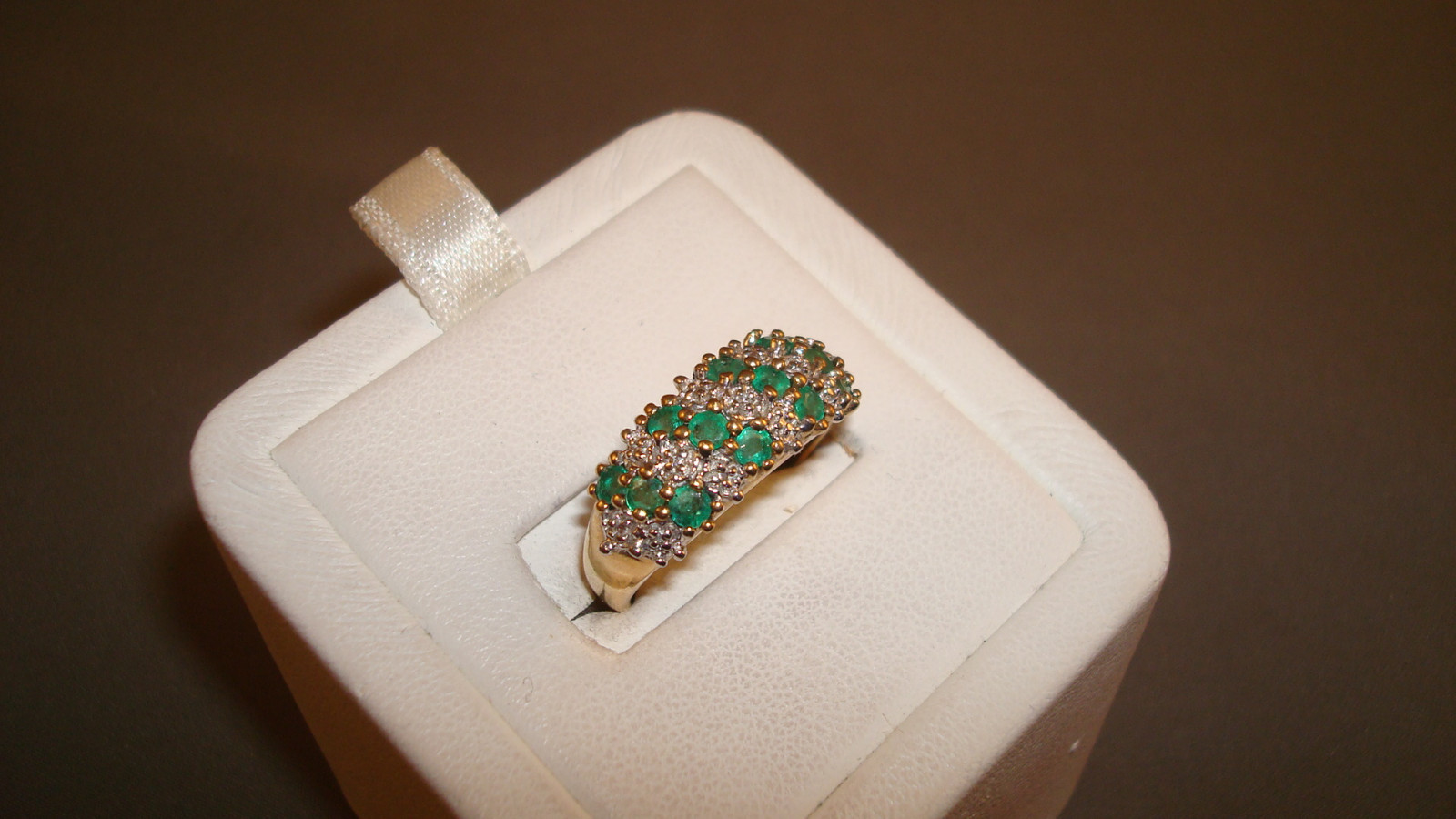 10K yg Emerald Ring – 3.8 Grams – Sz. 7 – Approx .50cttw. (#TR3a)