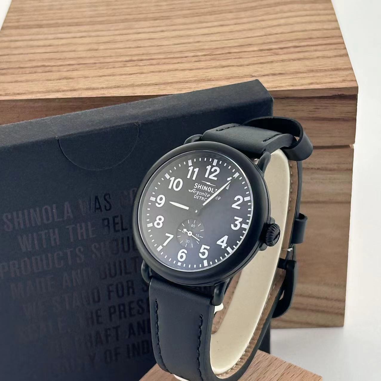 Shinola Runwell Argonite 1069 Quartz Men’s Watch Black Dial Leather Strap 41mm