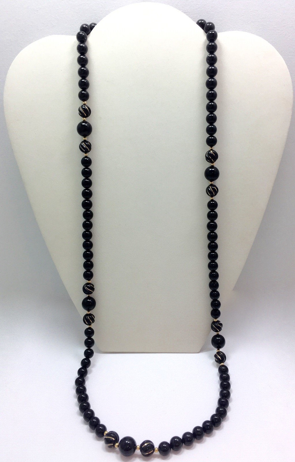 Vintage Estate Black Onyx Beaded Strand String Necklace 31 In Opera Length FMGE