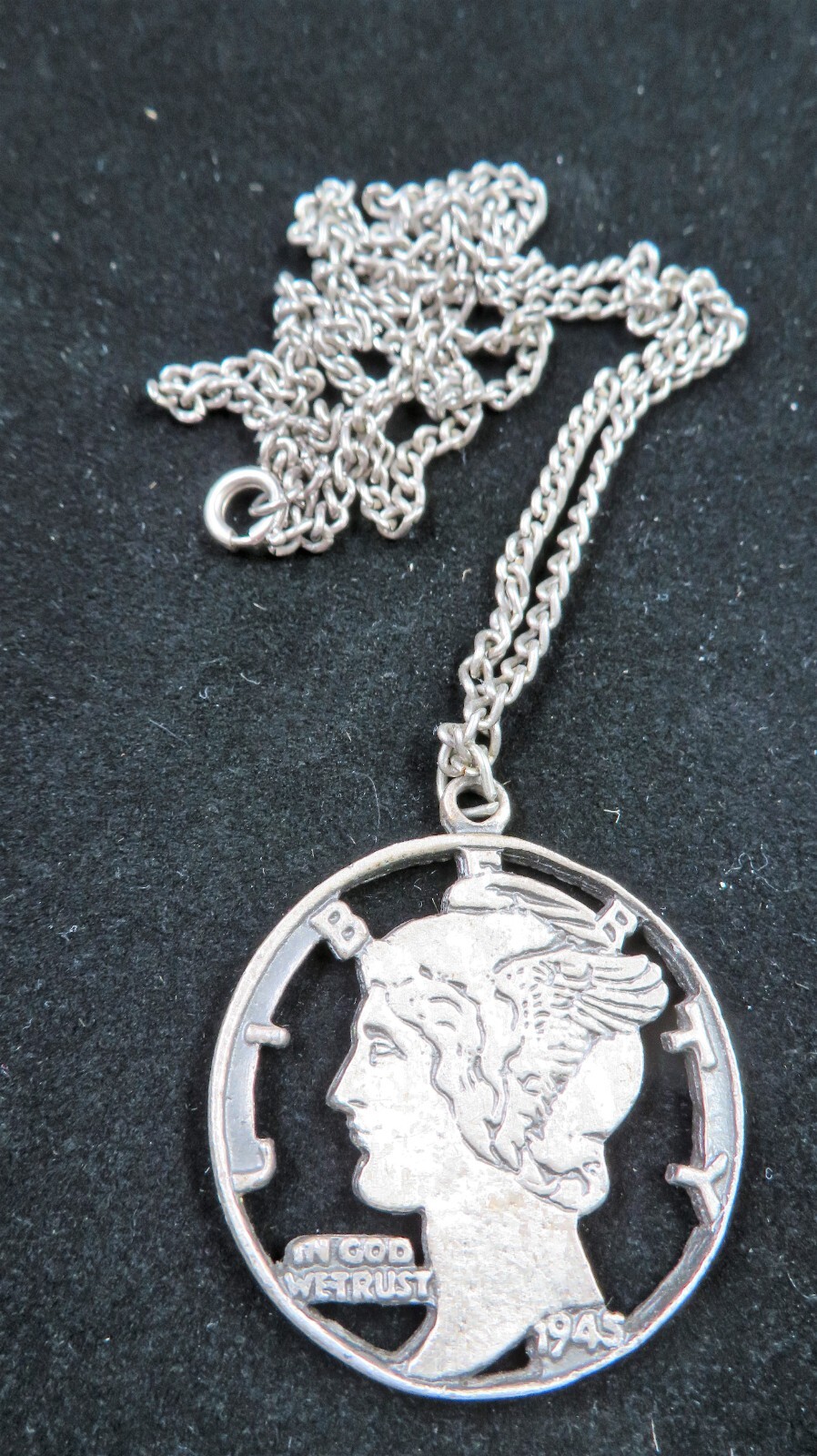 LARGE MERCURY HEAD DIME PENDANT 1 3/4″ diameter w/ chain Lot#018