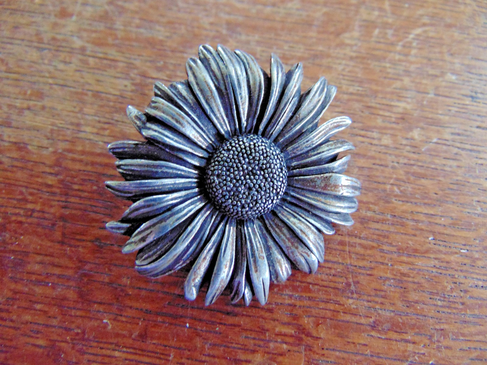 SEAGULL PEWTER “SUNFLOWER” PEWTER PIN..2006