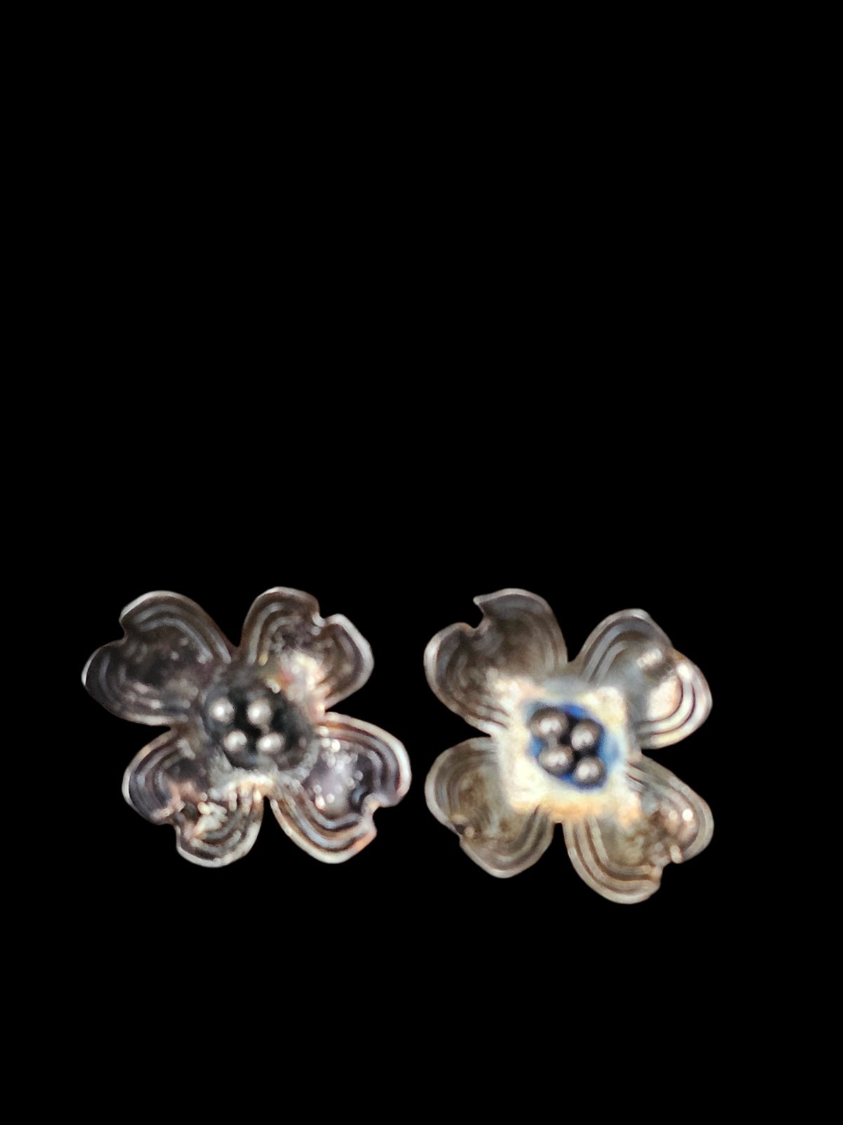 VINTAGE STERLING SILVER LARGE DOGWOOD FLOWER SCREW BACK EARRINGS 8.8 GRAMS